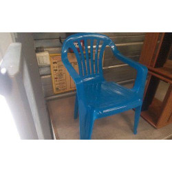 CHAISE PLASTIQUE ENFANT 