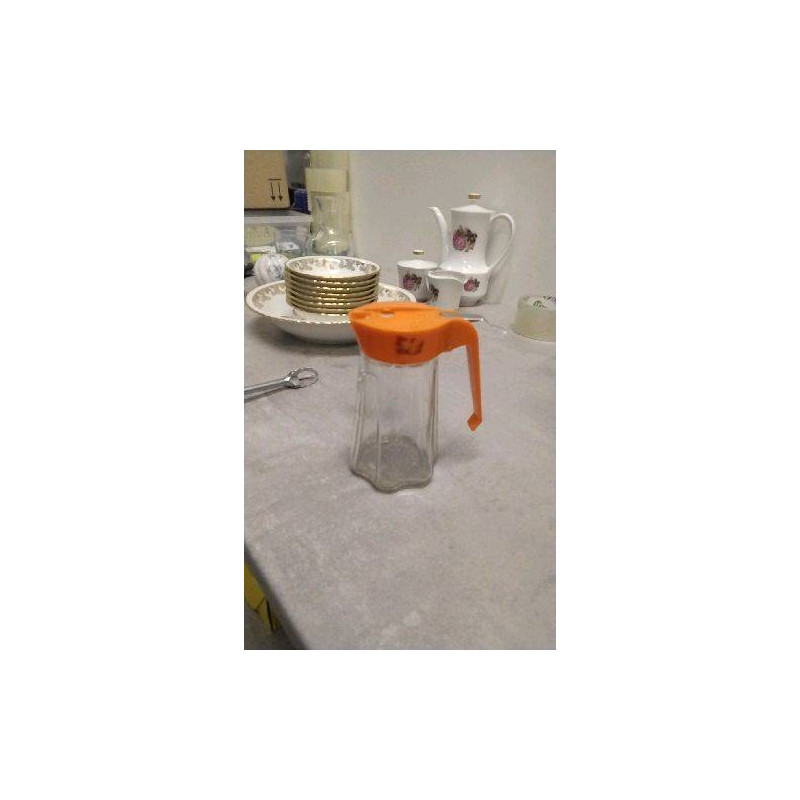 POT A MIEL VERSEUR EN LETAT 