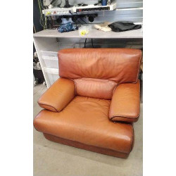 FAUTEUIL CUIR EN L’ETAT 