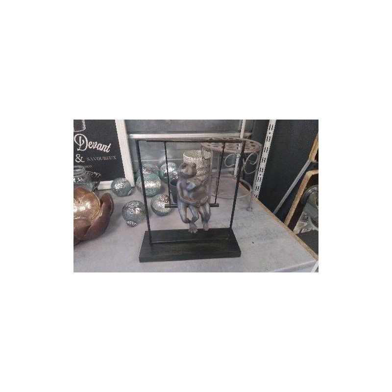 DECO GRENOUILLES SUR BALANCOIRE