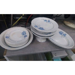 SERVICE DE TABLE ST AMAND...