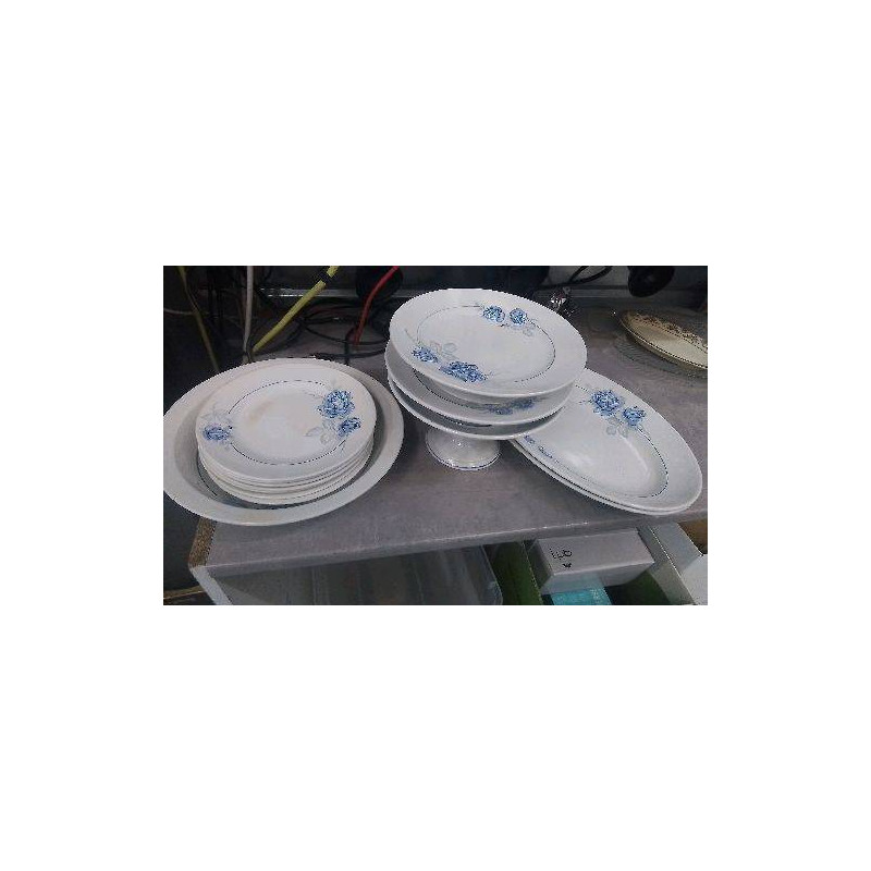 SERVICE DE TABLE ST AMAND FLEURS BLEUES 
