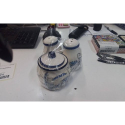 SERVICE A CONDIMENTS 