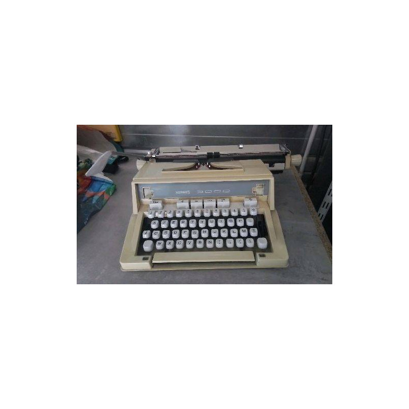 MACHINE A ECRIRE HERMES 3000 - EN L’ETAT SANS CAPOT 