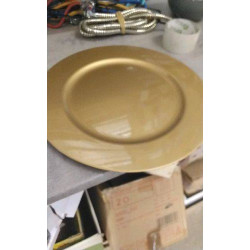 PLAT PLASTIQUE DORE 