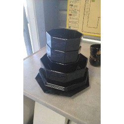 VAISSELLE NOIRE LE LOT 