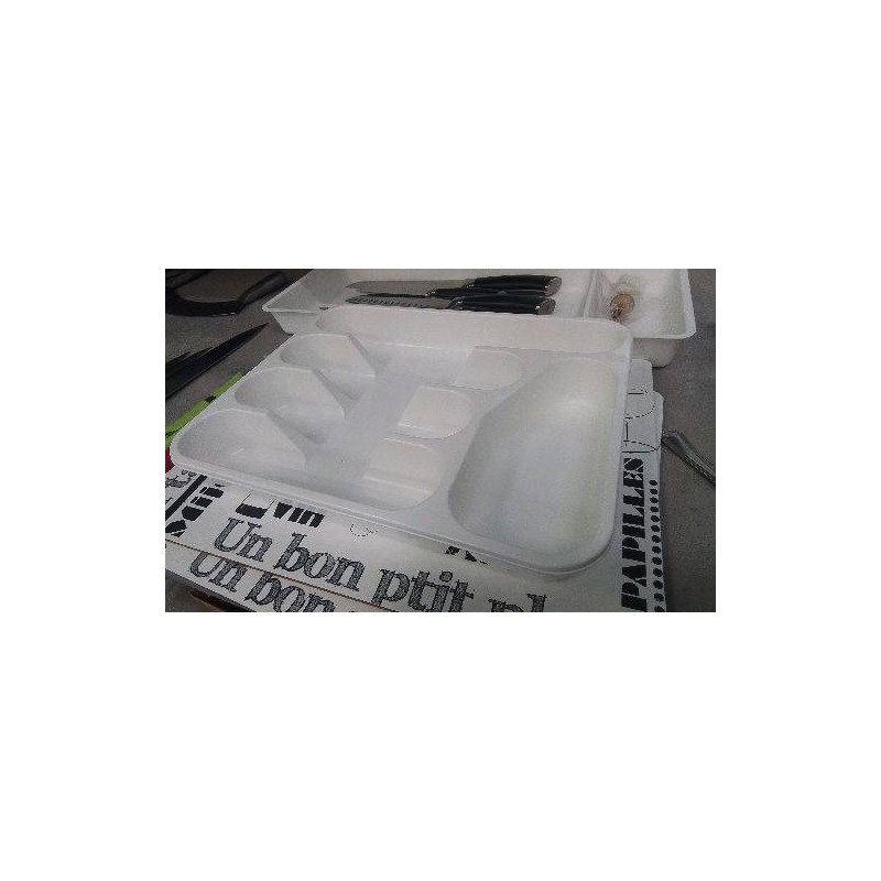 RANGEMENT COUVERT PLASTIQUE 