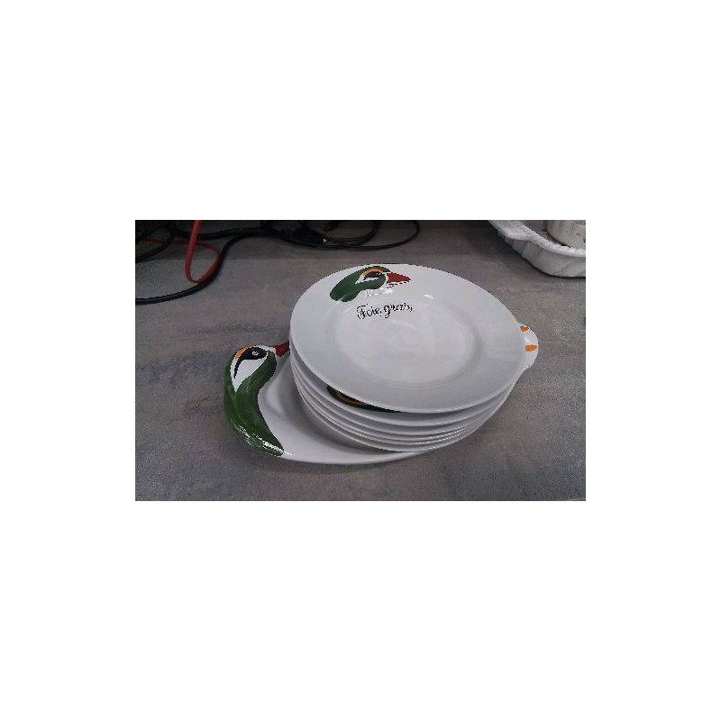 PLAT + ASSIETTES FOIE GRAS 