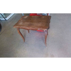 TABLE DAPPOINT 